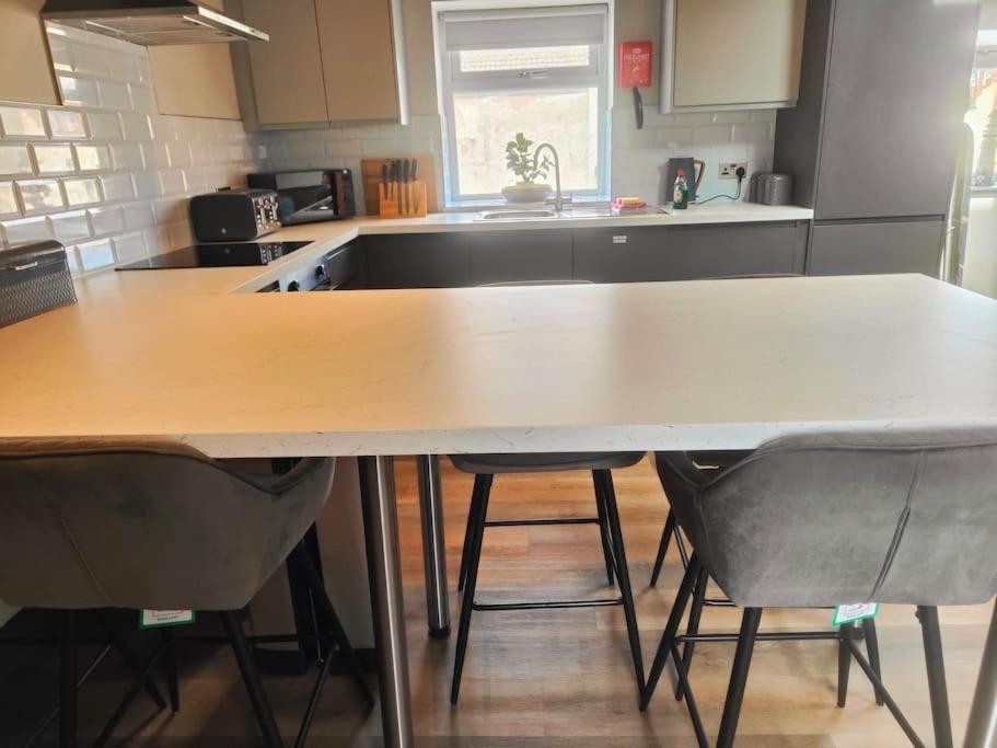 Sloane Modern 2 Bedroom Seafront Apartment Blackpool Exteriör bild
